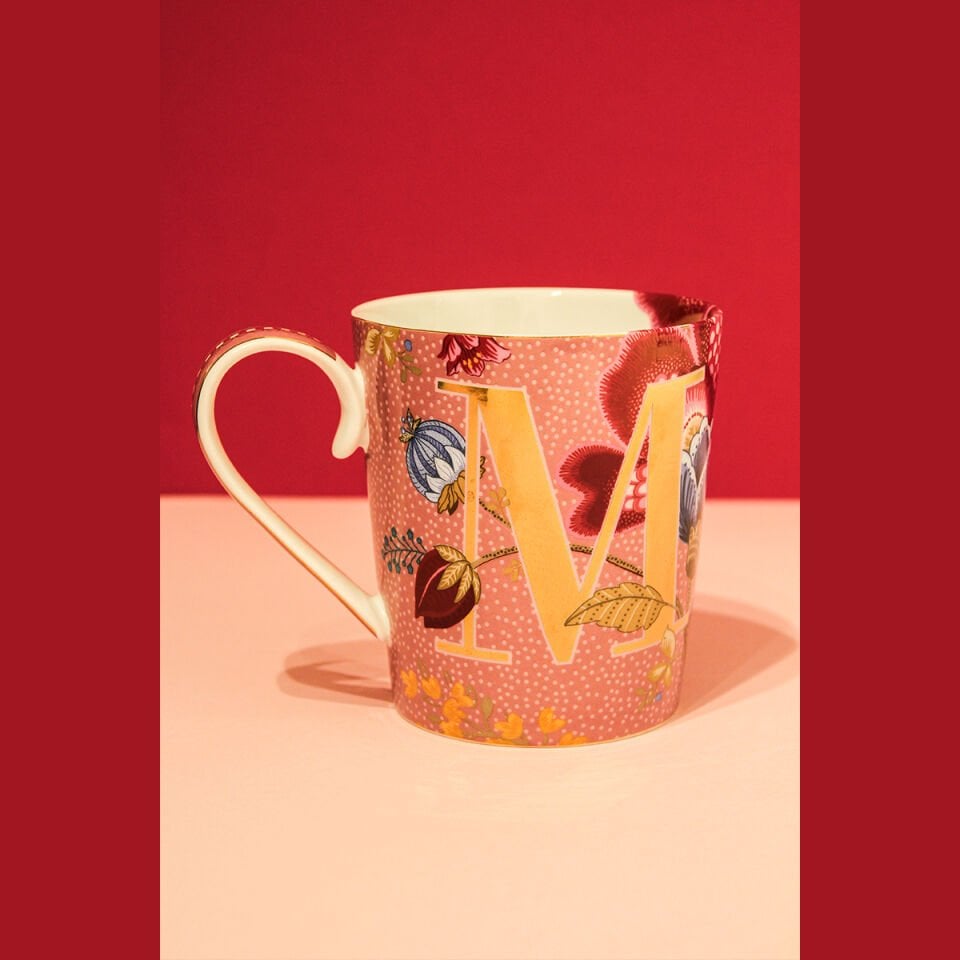 Pembe Porselen Kupa 350 ml Alphabet M Collection by Pip Studio